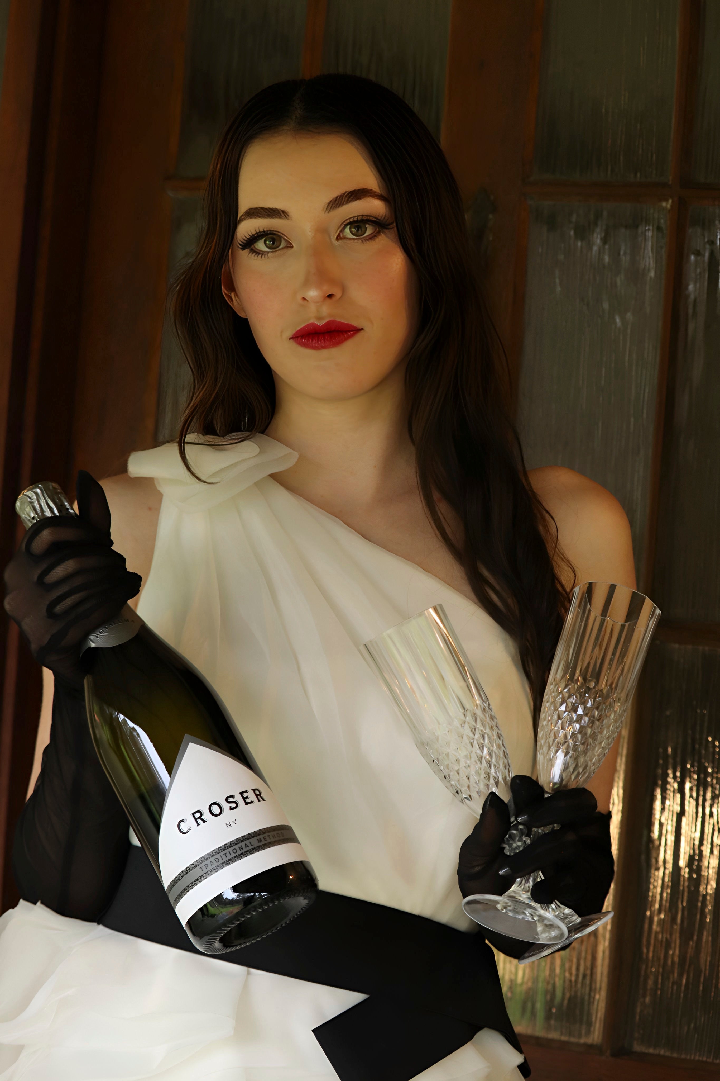 Hiring vs Purchasing Your Wedding Dress in Perth: Which Is Right for You?