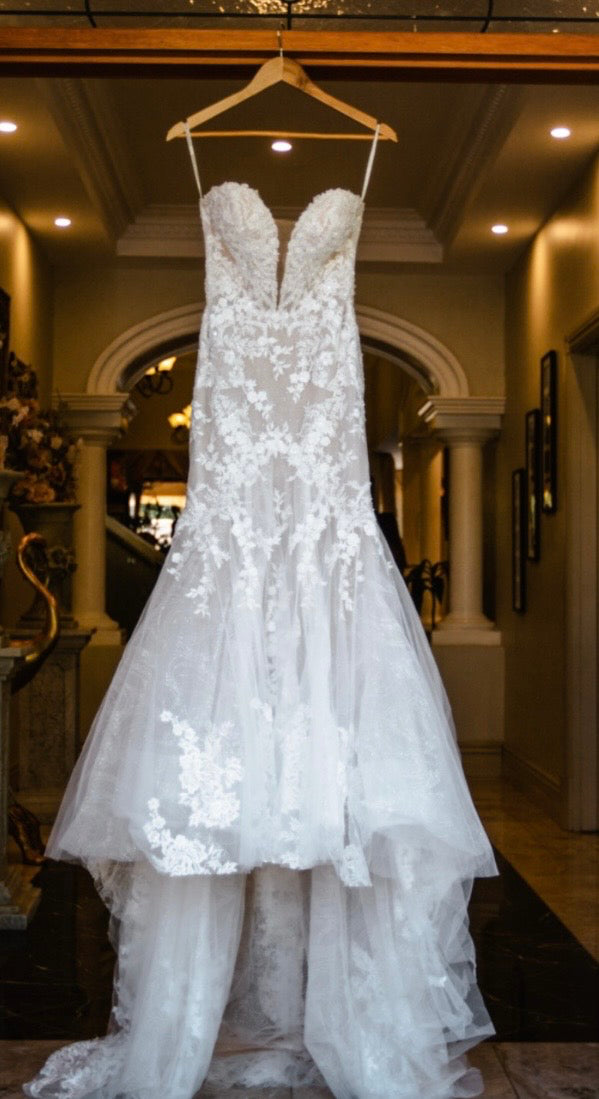 Essense Of Australia - D2888