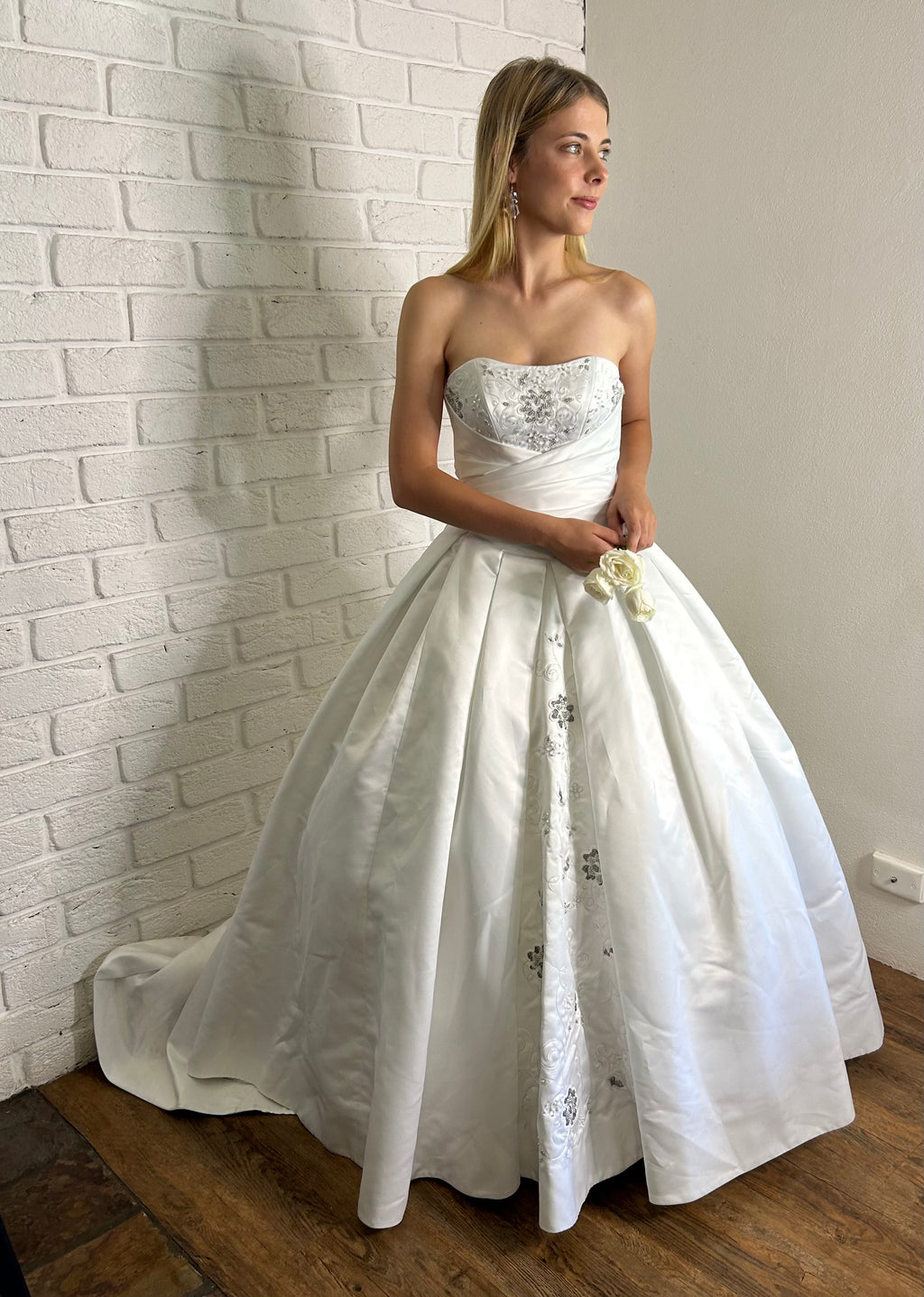 Galleria Couture - Antulov Raphael