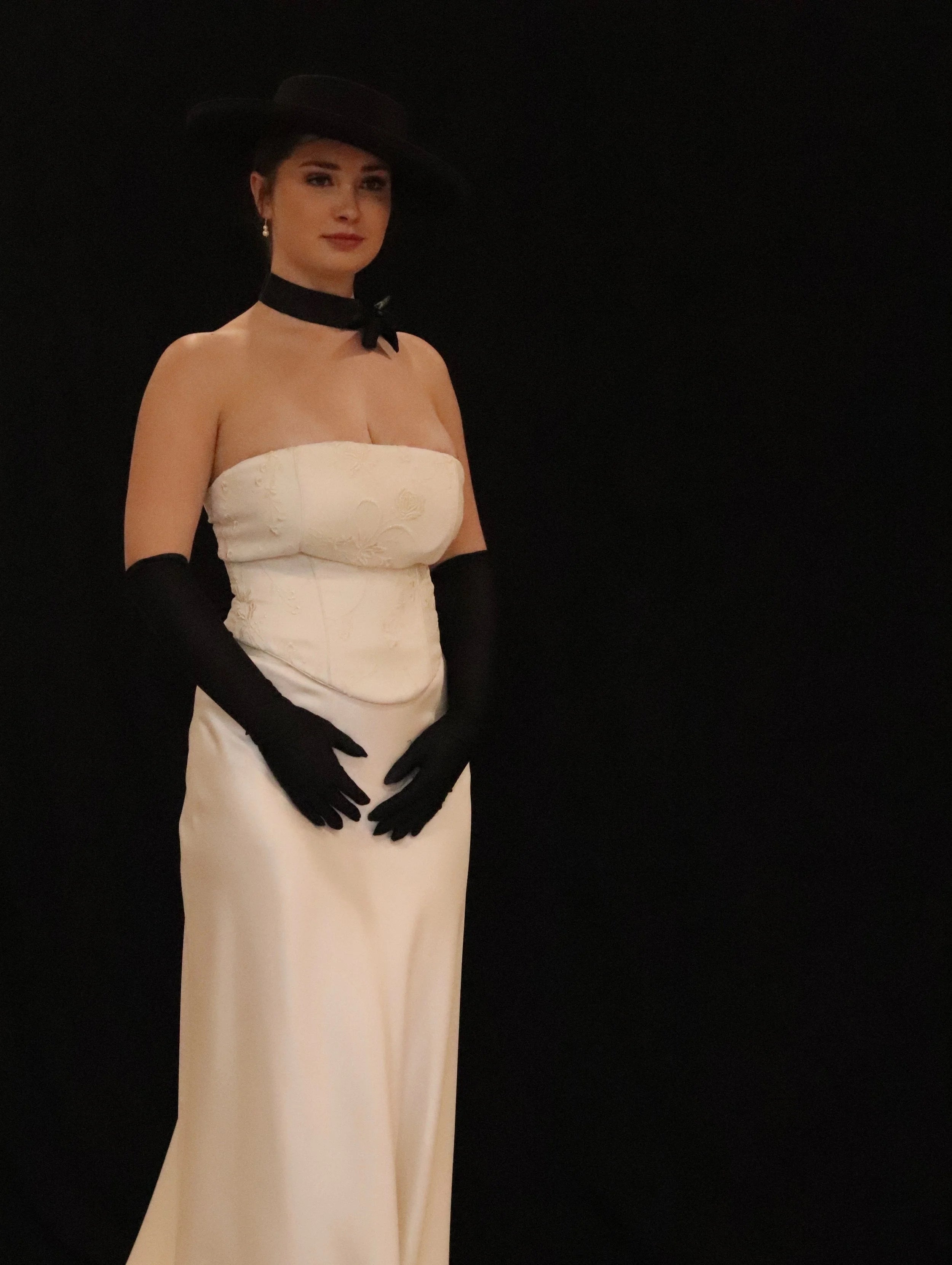 Maria Rollings Strapless wedding dress hire Perth with finely constructed bodice and soft silky simple skirt, fits AU12-14