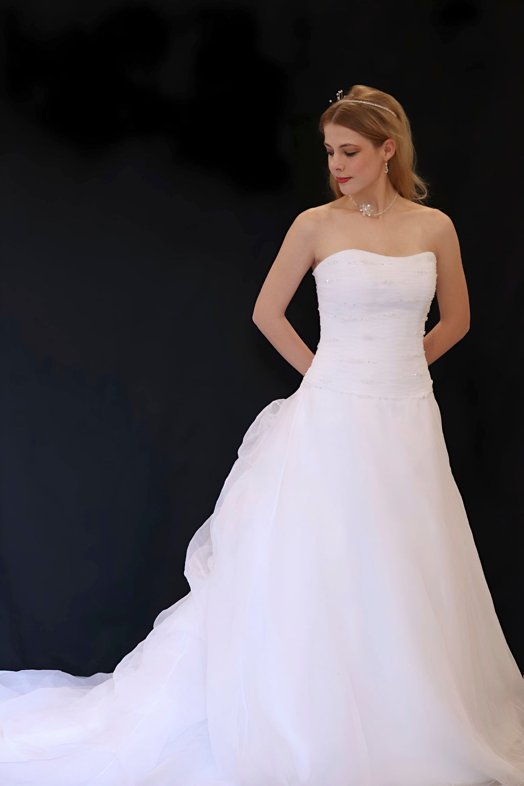 Stella York wedding dress hire Perth – hand beaded bodice with romantic soft ivory fitted skirt, fits AU4-6