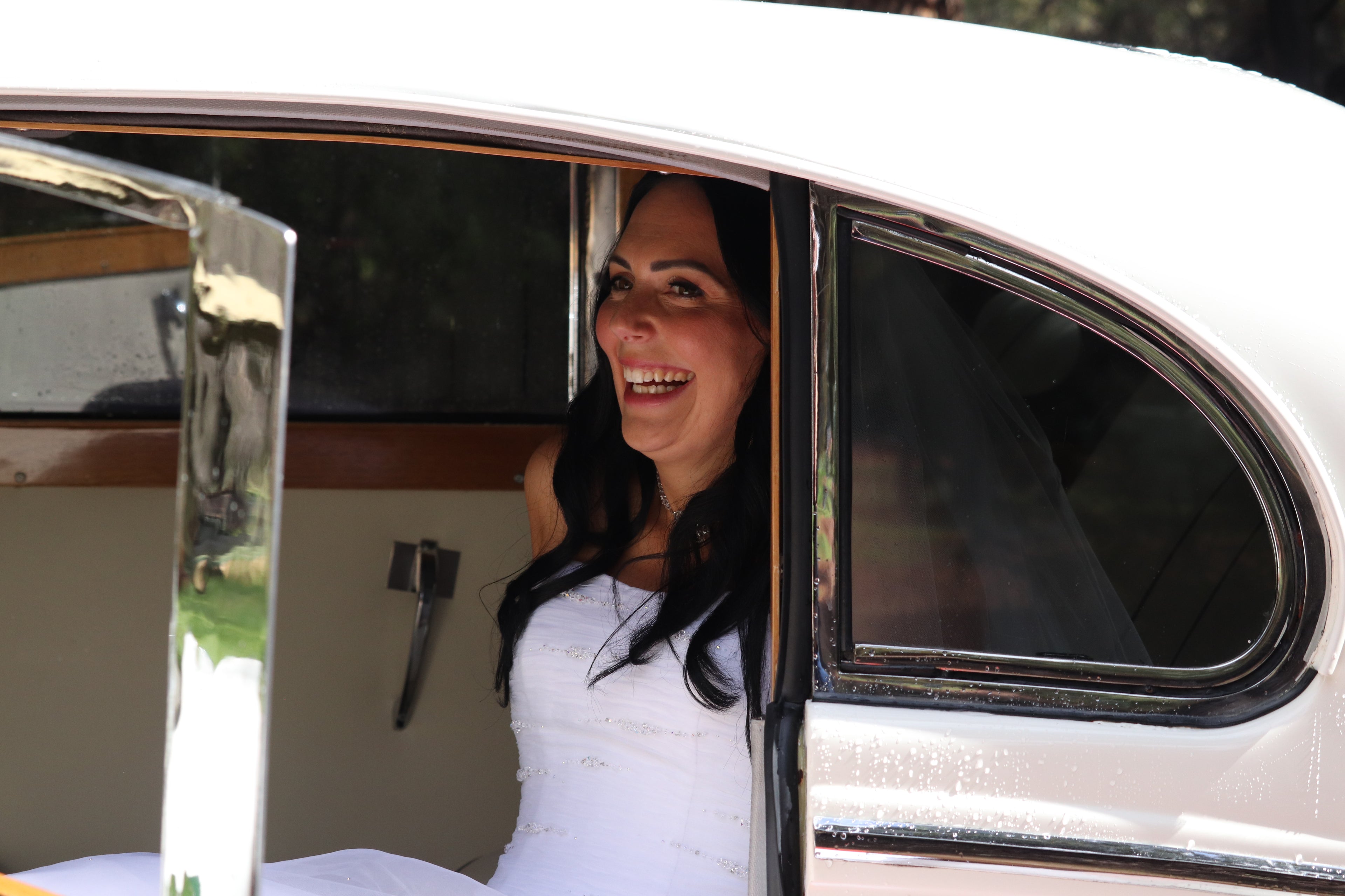 Stella York wedding dress hire Perth – hand beaded bodice with romantic soft ivory fitted skirt, fits AU4-6