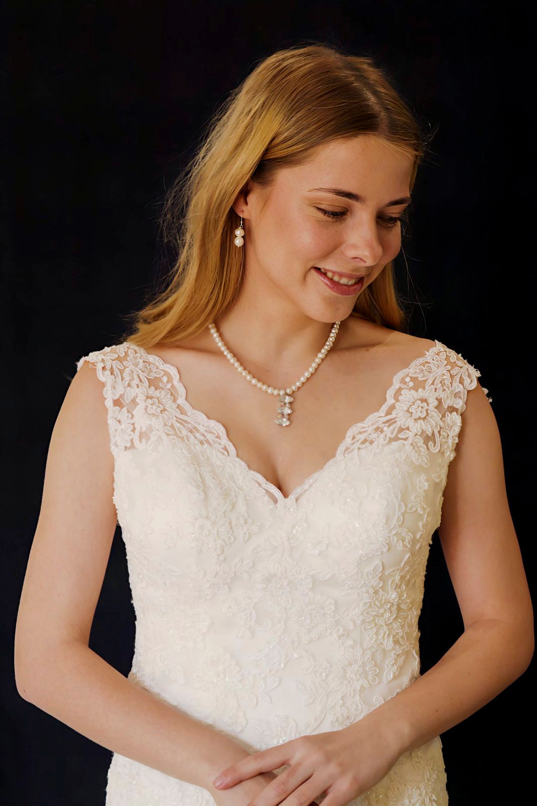 Essense of Australia wedding dress hire Perth with beaded lace bodice and trumpet tulle skirt, fits AU10-12