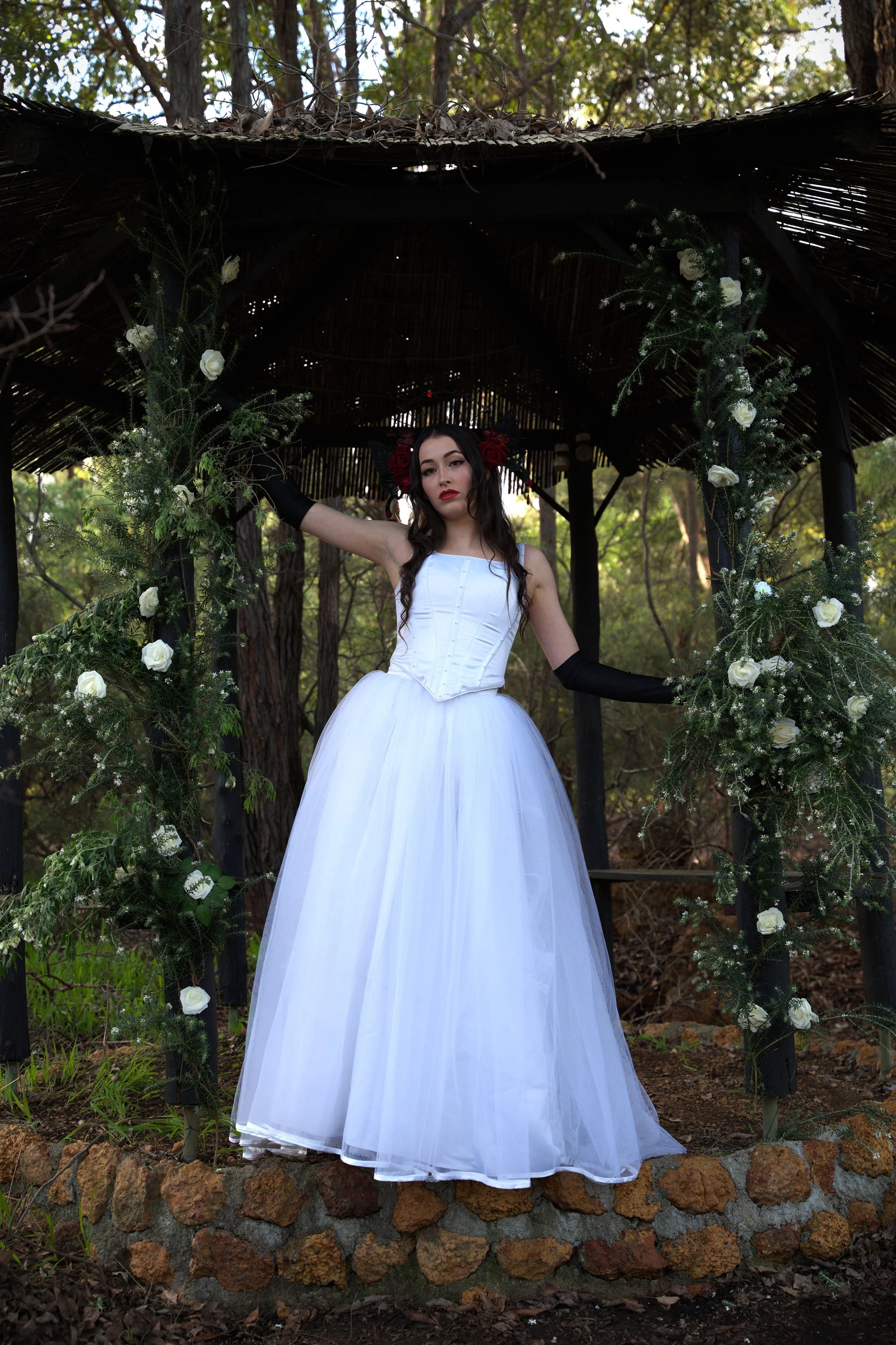 Exposed boning square neck bodice wedding dress hire Perth with luxury soft tulle princess skirt, fits AU4-