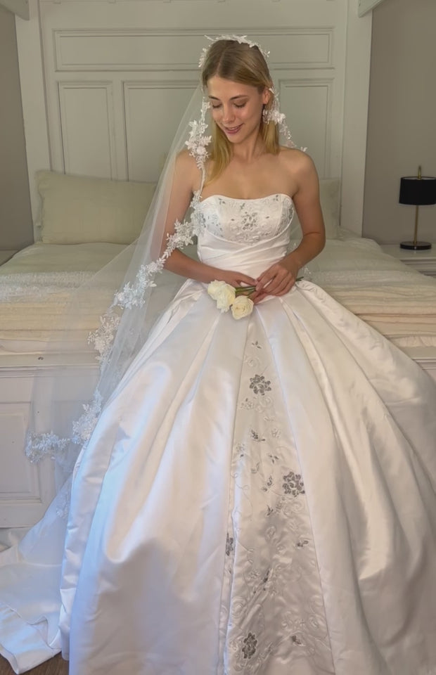 Galleria Couture - Antulov Raphael